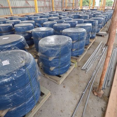 ลวดโปรไฟล์สแตนเลส AISI304 304L 316 316L แบบสามเหลี่ยมและสี่เหลี่ยมคางหมู